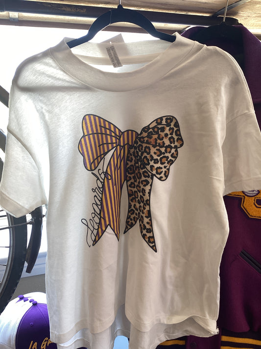 Ladies leopard tee with bow